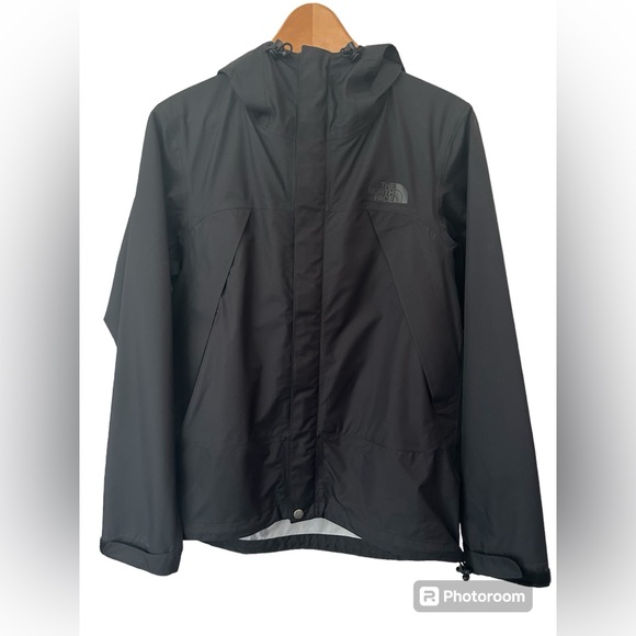 JUNYA WATANANBE MAN NORTHFACE LIGHTWEIGHT JACKET WITH REFLECTIVE DETAIL DESIGN - Picture 2 of 9